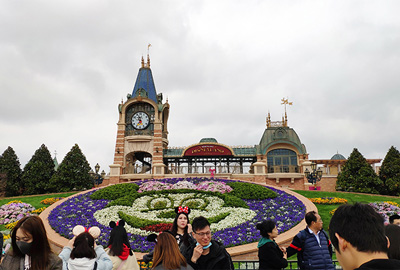 Happy Women’s Day | 歡度三八節(jié)，我們相約上海迪士尼樂園